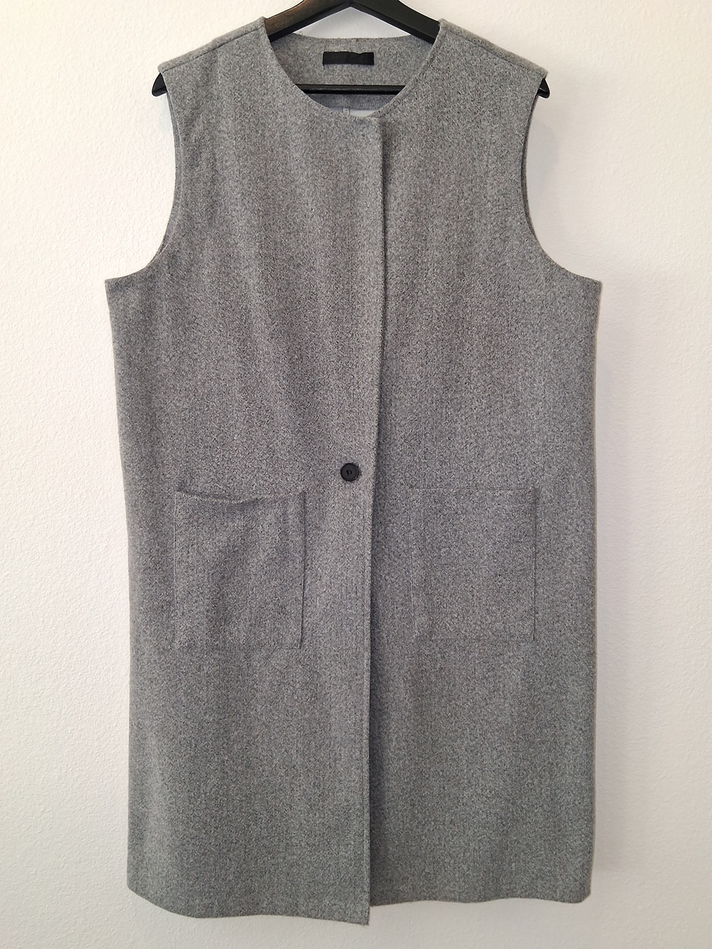 SHEIN Sleeveless Long Vest in Gray